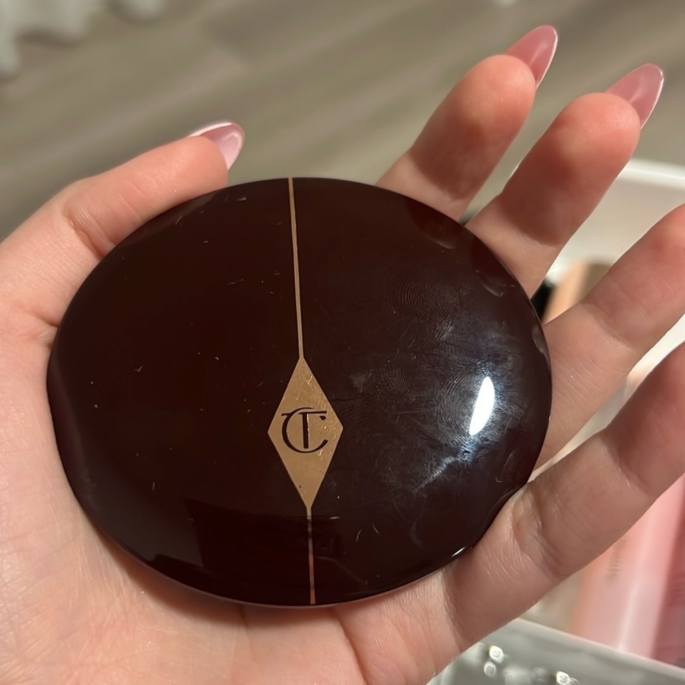 CHARLOTTE TILBURY Cheek to Chic Blush - Pillow Talk Collection